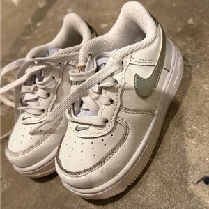 Nike Air Force toddler 6c white leather sneakers